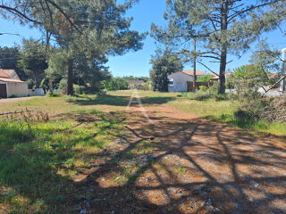  Terrain à vendre 587 m²