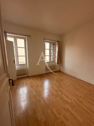  Appartement à louer 3 pièces 66 m²