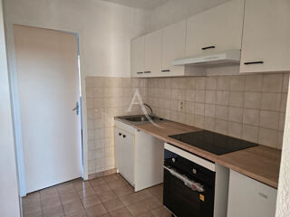  Appartement à louer 2 pièces 37 m²