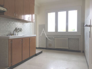  Immeuble � vendre 9 pi�ces 156 m�