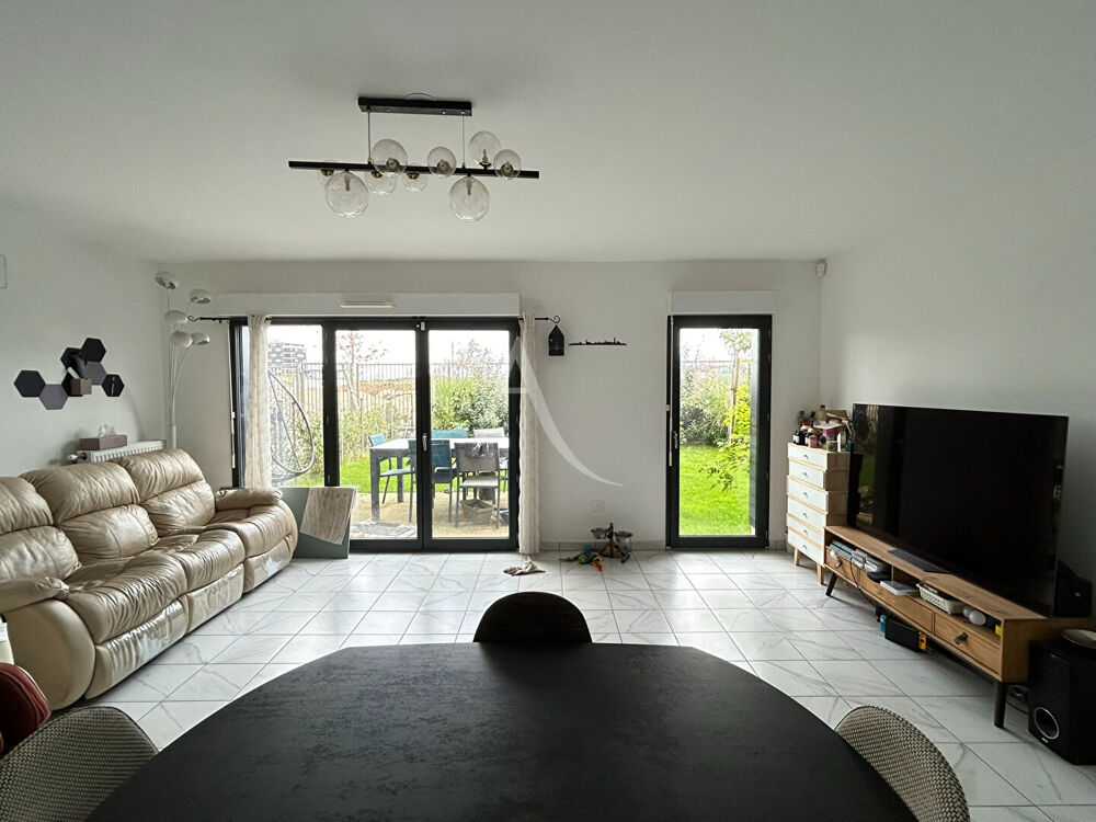 Location Maison Maison Bussy Saint Georges 5 pièce(s) 98.1 m2 + garage Bussy saint georges