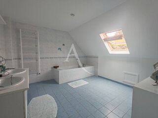  Maison  vendre 5 pices 146 m