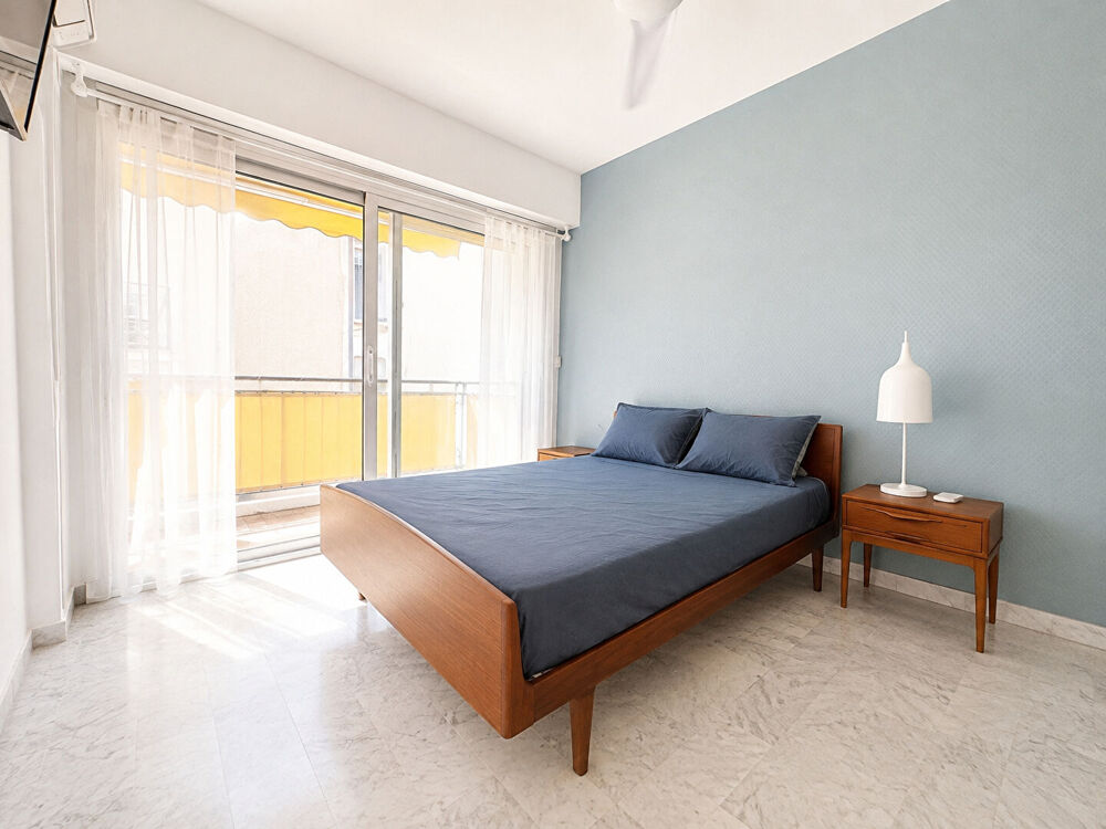 Vente Appartement A vendre appartement 2 pièces en plein coeur de centre ville à Saint Raphaël entièrement rénové Saint raphael