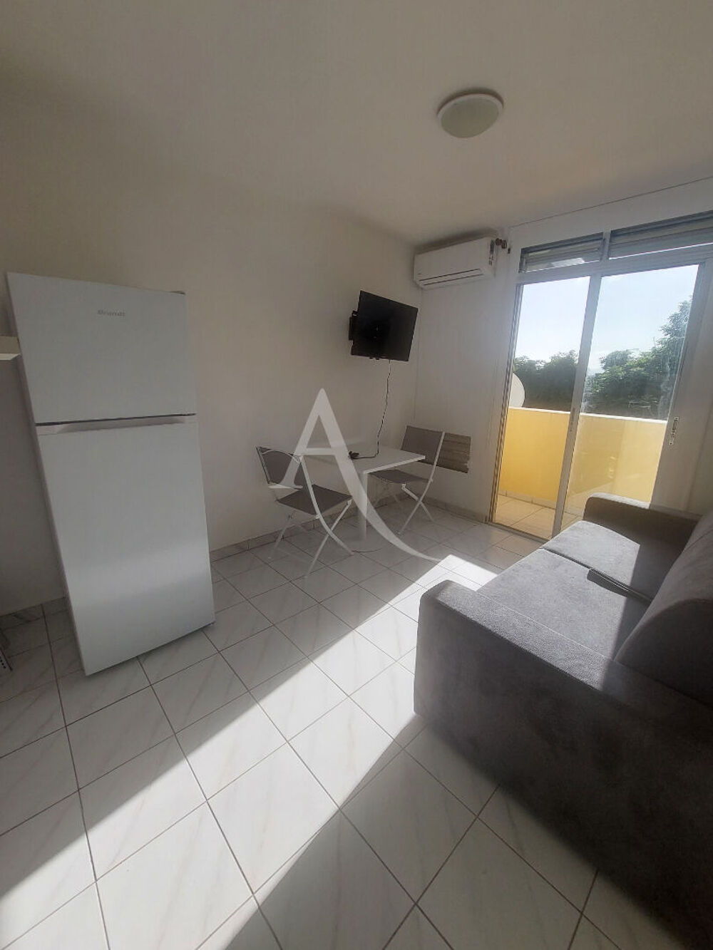 Location Appartement Appartement Fort De France 1 pièce(s) 18.78 m2 Fort de france