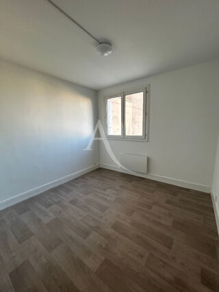  Appartement à louer 2 pièces 54 m²