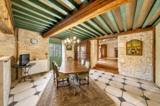  Villa � vendre 11 pi�ces 271 m�