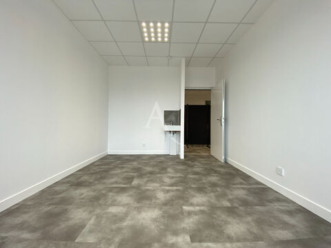   Local professionnel en plein centre de Fromentine 15.50 m² 