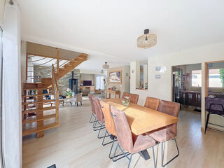  Maison  vendre 6 pices 180 m