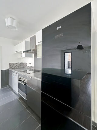  Appartement à louer 3 pièces 68 m²