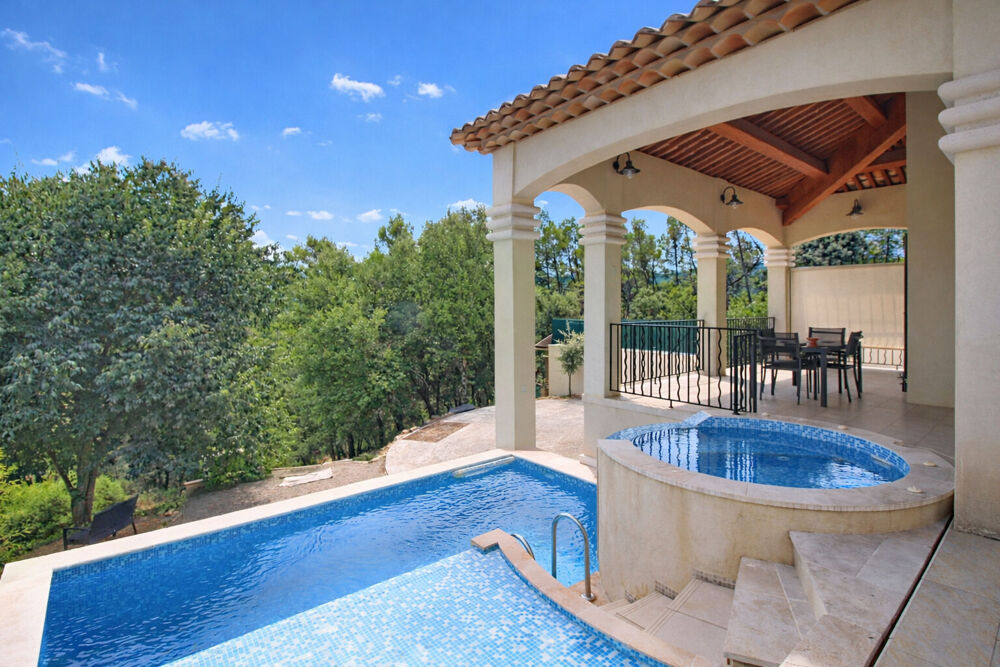 Maison 5 pièces 180 m² · à Le Thoronet · 180 m² · 681 000 €