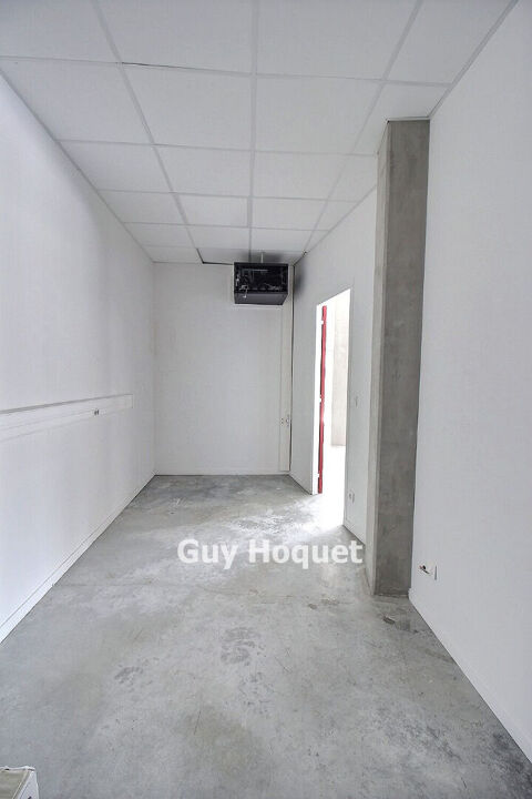   Local commercial Gazeran 155 m2 