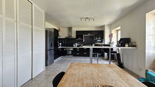  Appartement à louer 3 pièces 73 m²