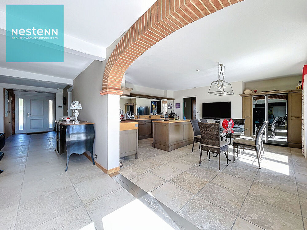 Belle demeure 363m² à vendre, piscine, spa et jardin, vue Pyrénées, 5 min. Villefranche de Lauragais