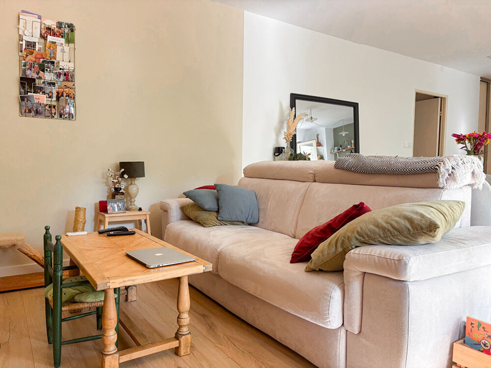 Vente Appartement LAFAYETTE/GARE - Appartement T3 rénové de 75 m² avec stationnement et cave Angers