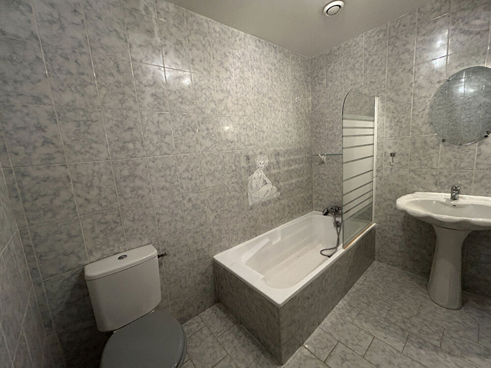 Location Appartement Appartement T2 VIDE - JONZAC Centre Ville Jonzac