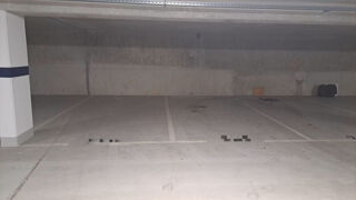  Parking / Garage  vendre 