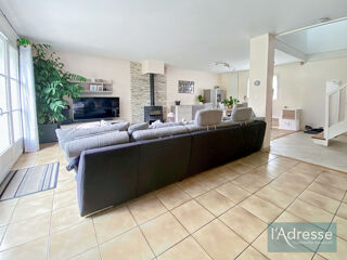  Maison � vendre 9 pi�ces 165 m�