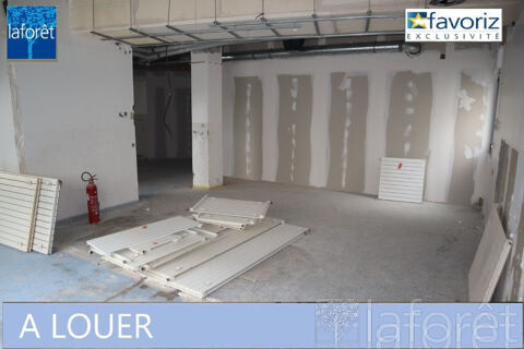 Local d'activité Montbeliard 1 pièce(s) 115.21 m2 1100 25200 Montbeliard