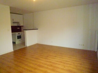  Appartement à louer 2 pièces 42 m²