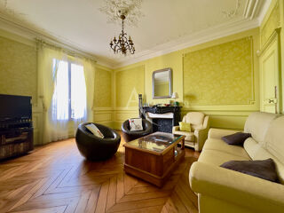  Maison  vendre 12 pices 300 m