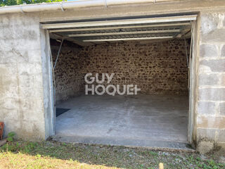  Parking / Garage à louer 1 pièce 15 m²