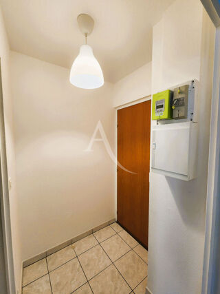  Appartement à louer 1 pièce 33 m²