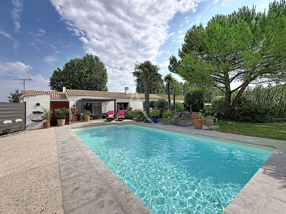 Vente Maison Maison plain-pied 137 m2, 4 chambres - piscine Thaire
