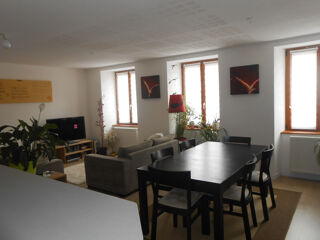  Appartement à louer 4 pièces 92 m²