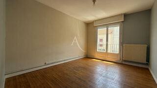  Immeuble à vendre 15 + pièces 222 m²