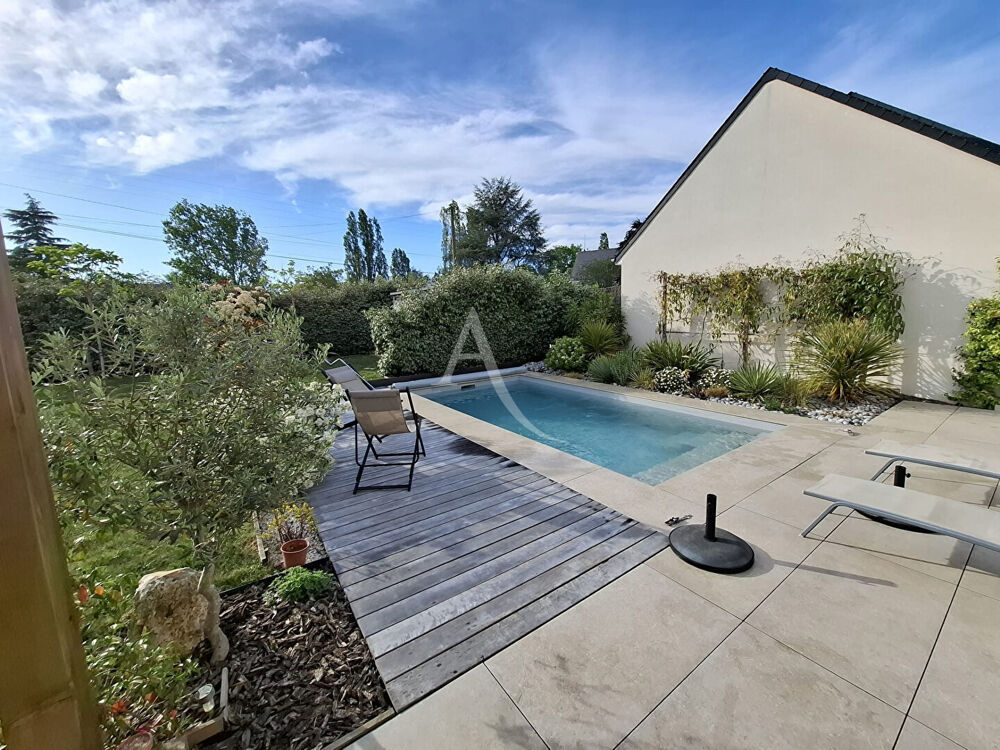 Vente Maison Maison familiale récente (2020)  5 chambres  Piscine chauffée  Prestations haut de gamme Cerelles