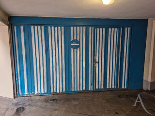  Parking / Garage  vendre 30 m