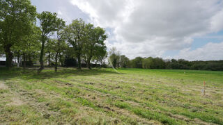  Terrain à vendre 689 m²
