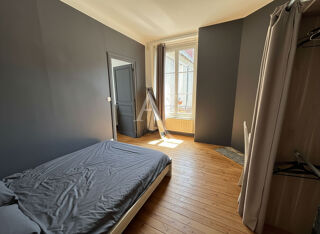  Appartement à louer 4 pièces 80 m²