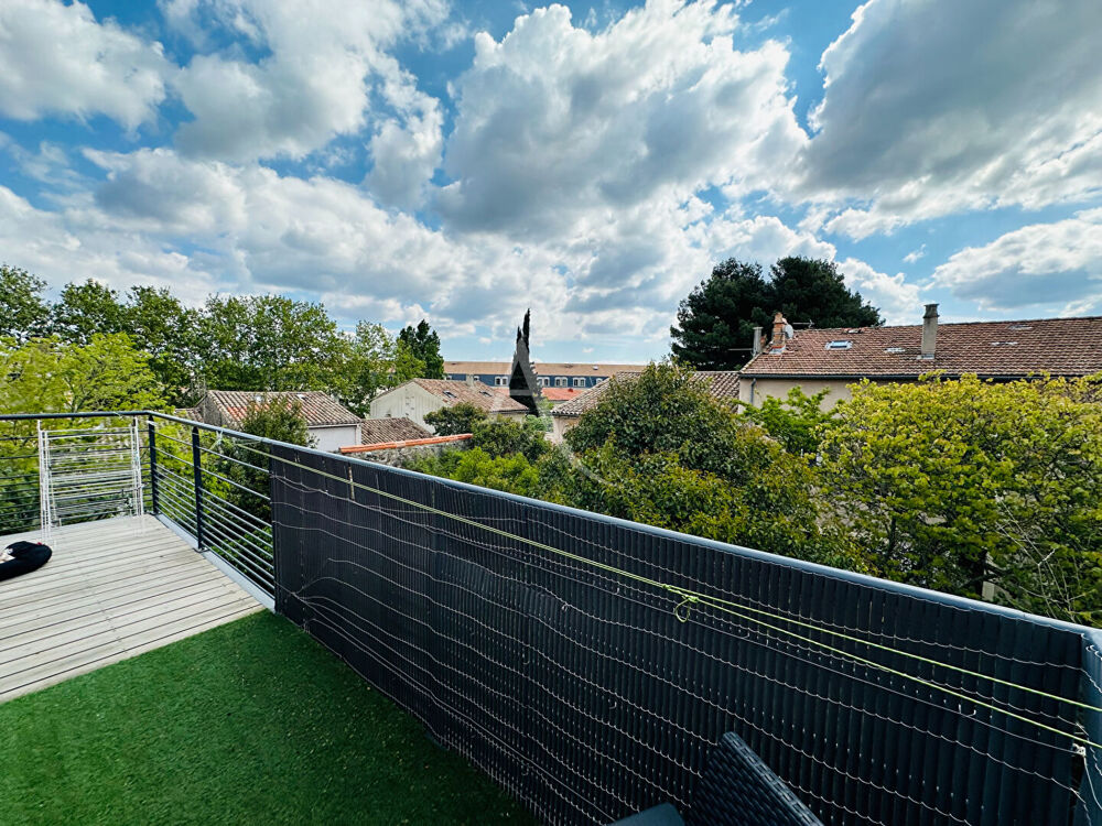 APPARTEMENT RENOVE A CARCASSONNE AVEC TERRASSE
