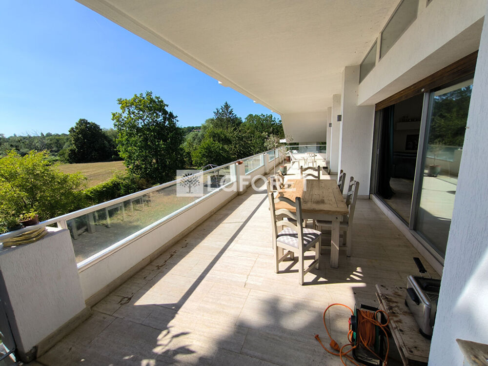 Maison Saint Martin La Garenne 10 pièces 361.8 m²
