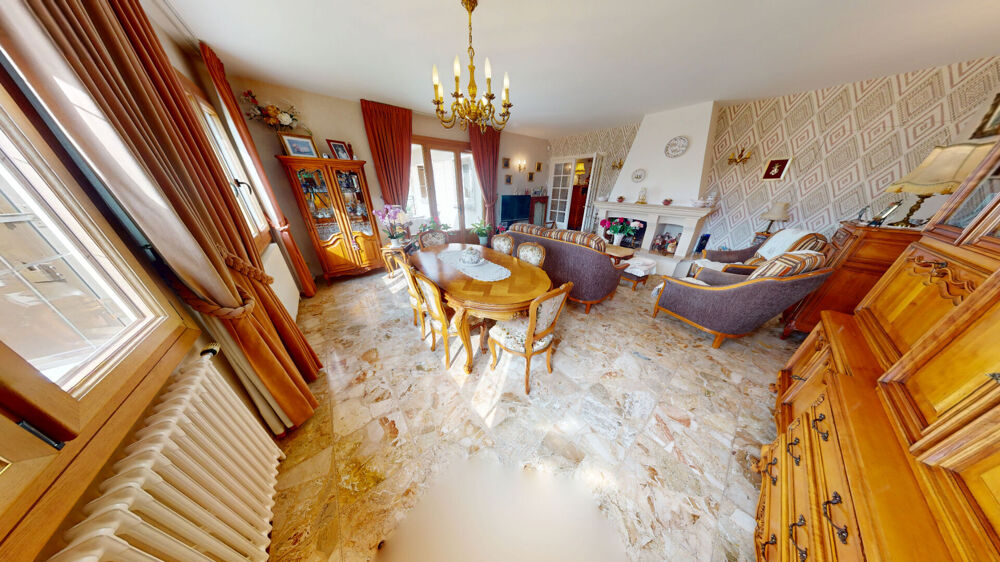 Vente Maison Maison Saint Mard 5 pièce(s) 249 m2 utiles Saint mard