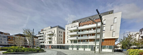 Bureaux situés dans le centre ville de Meaux - 180 m2 - accés PMR - libres de tout occupant. 549990 77100 Meaux