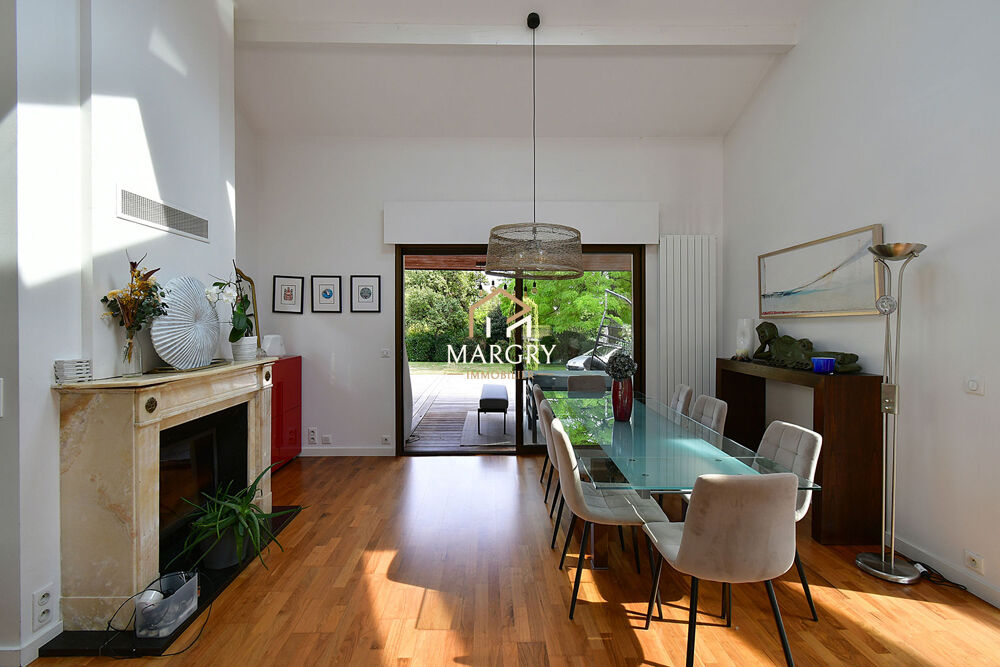  vendre  Maison Divonne-les-Bains (01220)