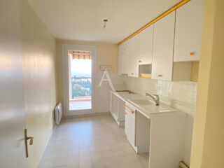 Appartement  louer 2 pices 56 m