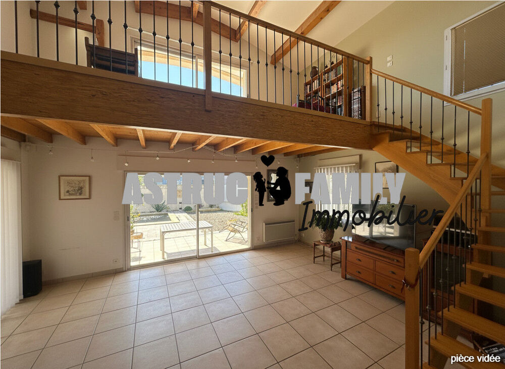 Le Grau Du Roi - VIAGE OCCUPE - MAISON - GARAGE PISCINE