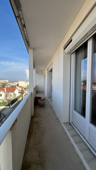  Appartement  vendre 4 pices 73 m