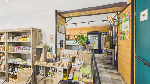   EYRAGUES  Emplacement de  1er choix  Primeur fromagerie Cave à vins Fonds de commerce RSO  ALPILLES 