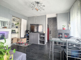  Immeuble  vendre 4 pices 340 m