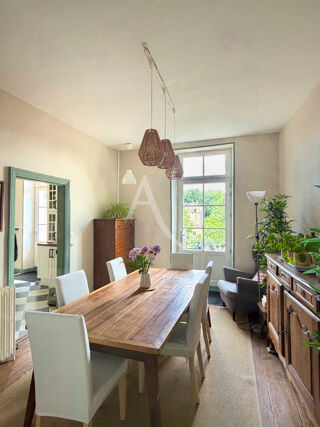  Maison à vendre 10 pièces 305 m²
