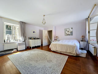  Villa à vendre 6 pièces 353 m²