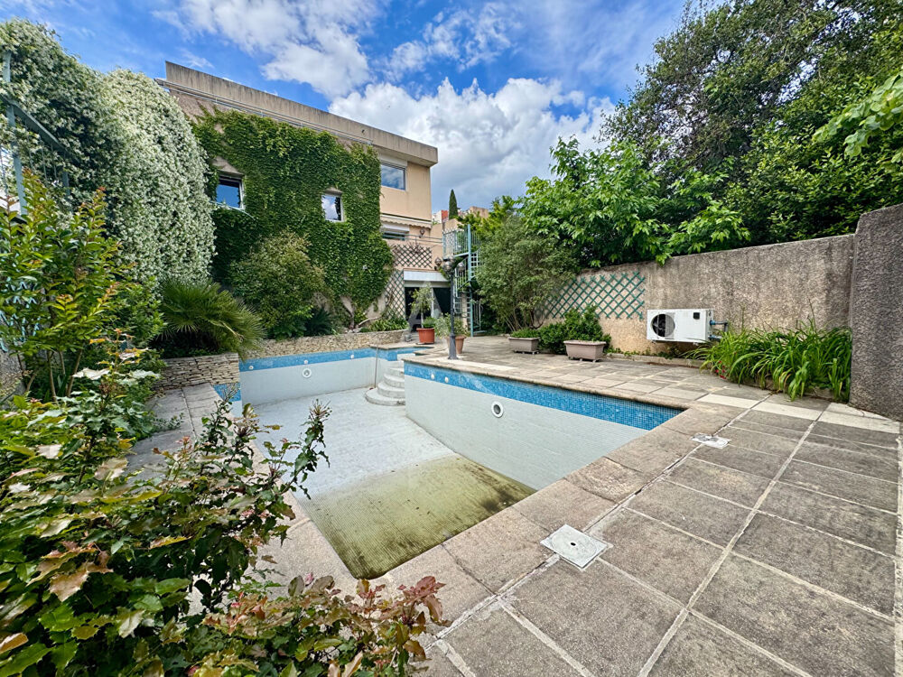 Maison 10 pièces 117 m² · à Nimes · 117 m² · 598 000 €