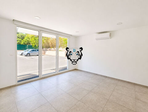   Local commercial Frejus 4 pièce(s) 79.72 m2 