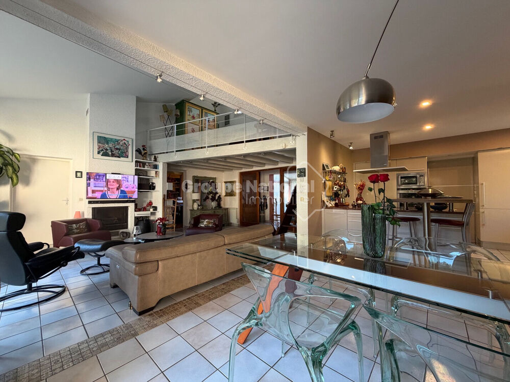 Langlade Villa 4chbres bureau sur 1607m2 avec piscine