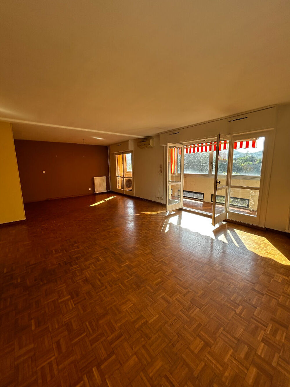 Appartement a louer marseille-9e-arrondissement - 4 pièce(s) - 112 m2 - Surfyn