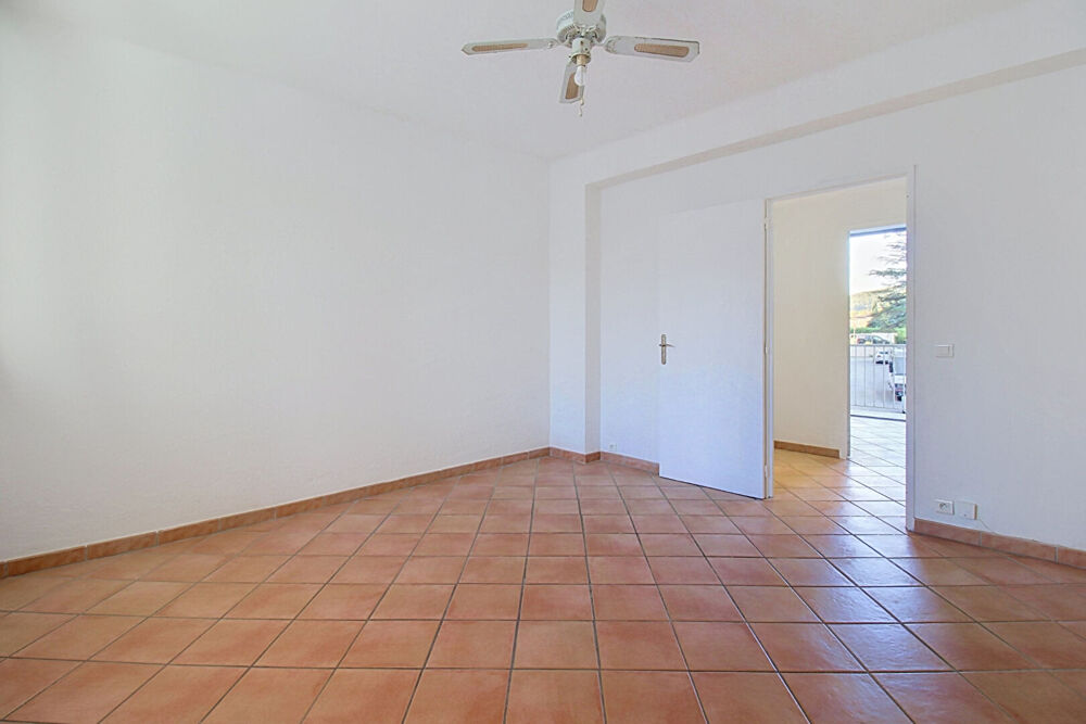 Vente Appartement À VENDRE EN EXCLUSIVITÉ ! DRAGUIGNAN Appartement T4 de 84 m² en rez-de-chaussée Draguignan